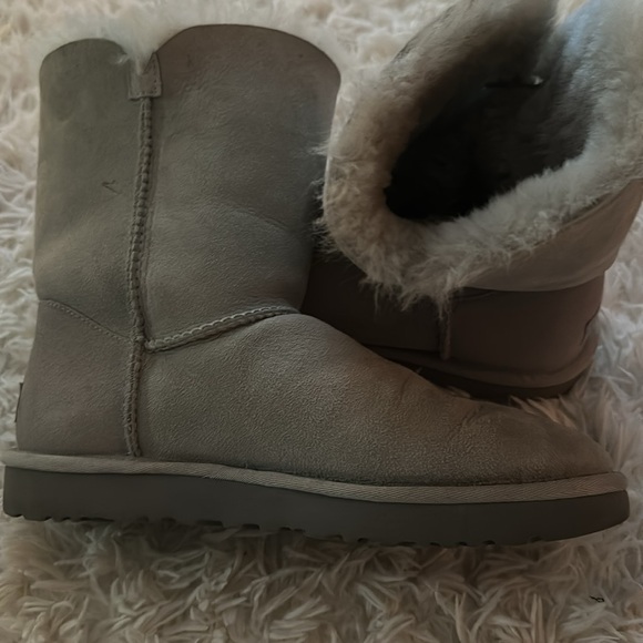 Gray Uggs - Picture 5 of 6